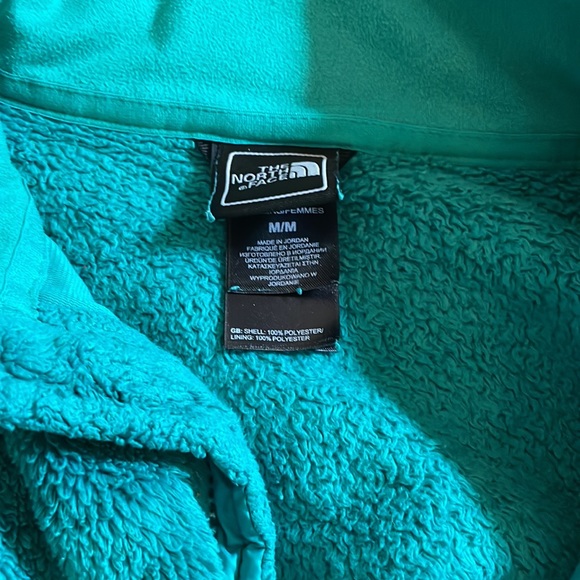 Zip up - Picture 2 of 2